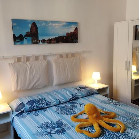 Andrea'S Guesthouse Catania Ngoại thất bức ảnh