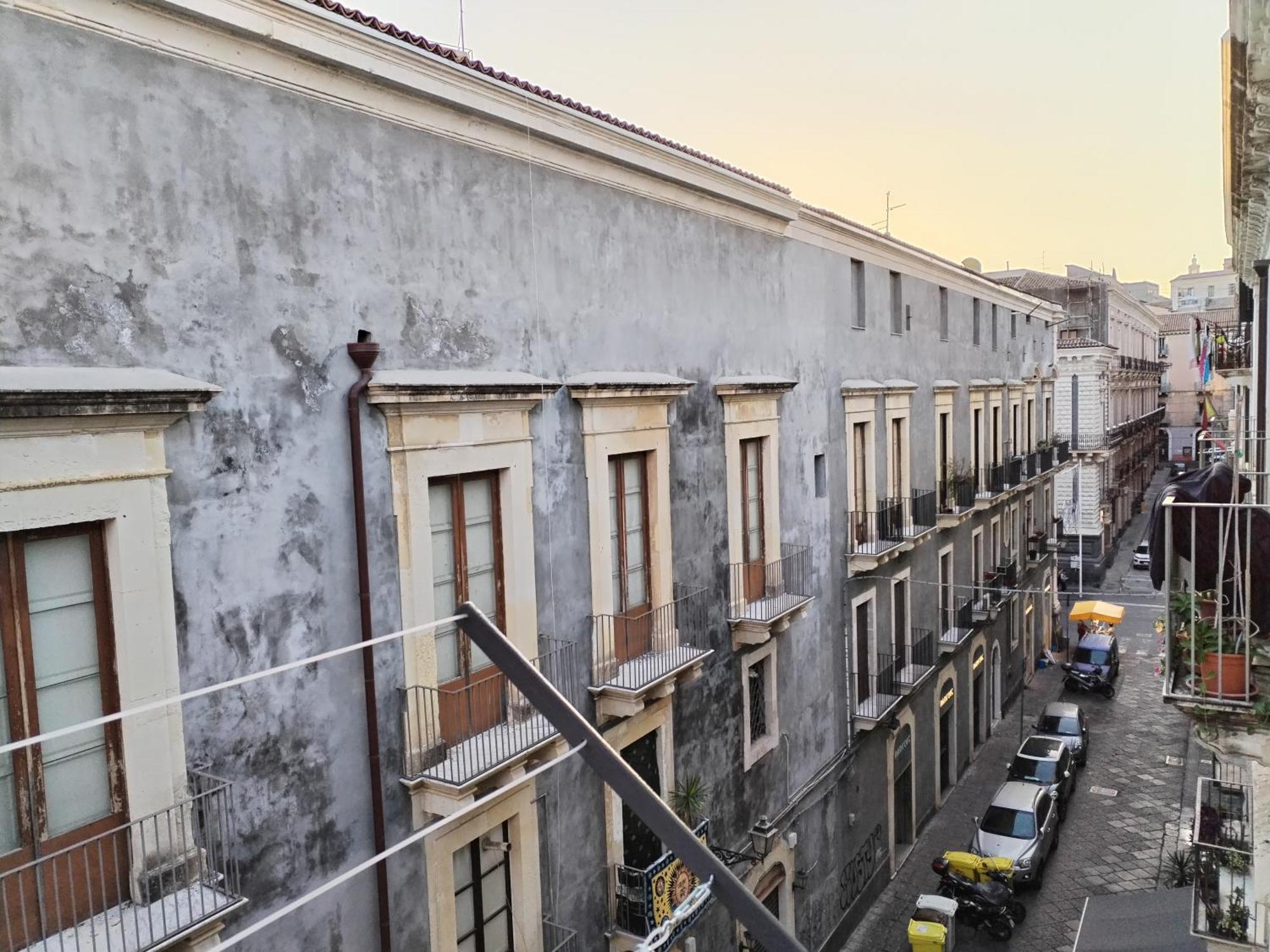 Andrea'S Guesthouse Catania Ngoại thất bức ảnh